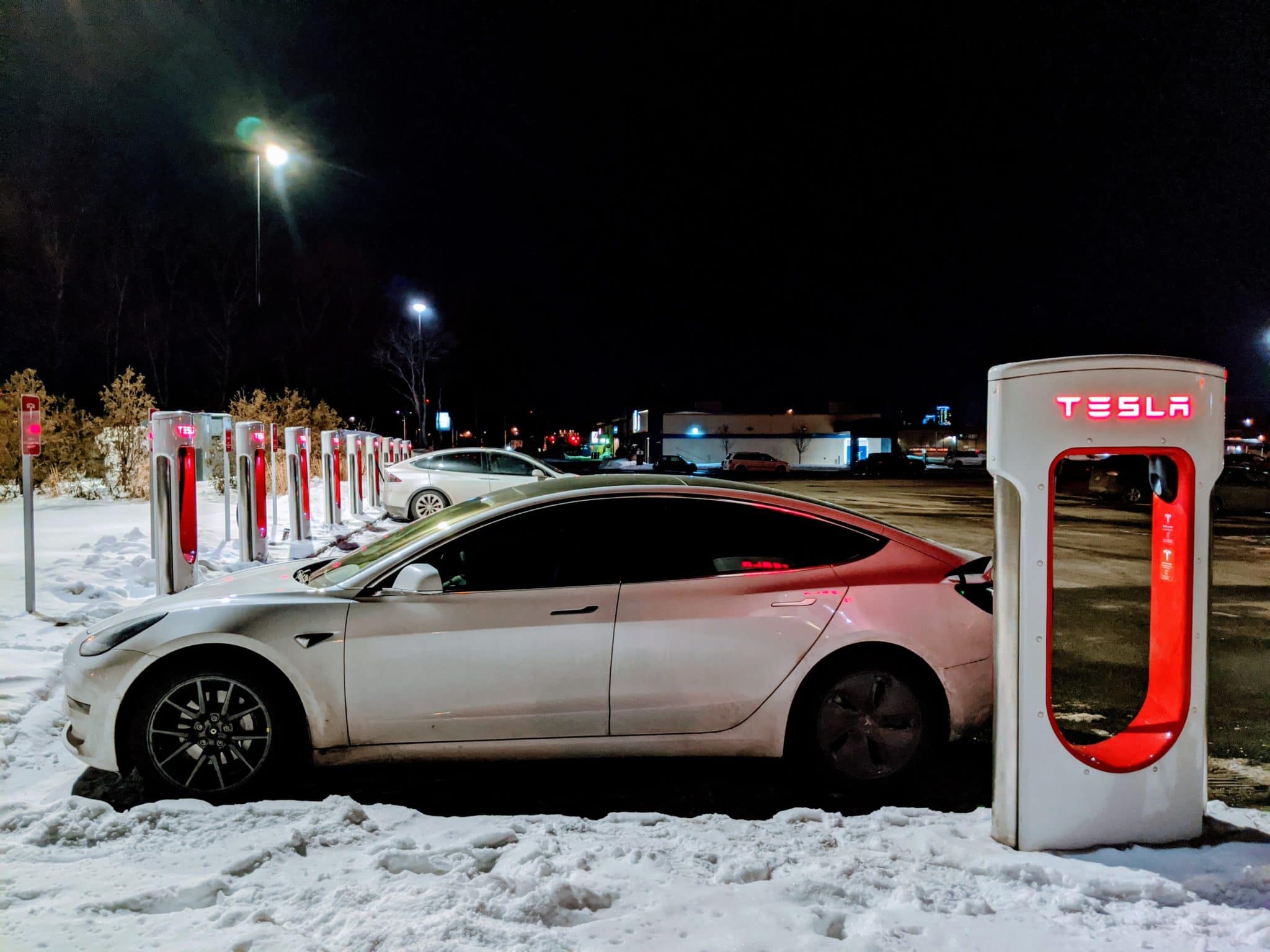 Tesla Supercharger in Levis, QC